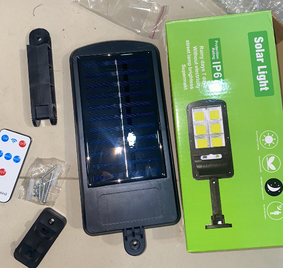 LAMPARA SOLAR CON SENSOR IP67
